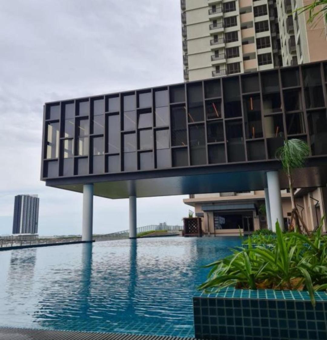 New Cozy Seaview Bali Residences 4pax Near Jonker